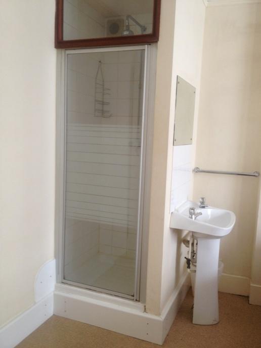 The Crystal Lodge Hotel Croydon Room photo